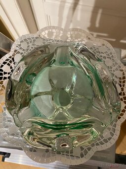 Popelník hutní sklo zelený