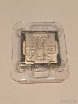 Intel Core i3-8100 – 4 jádra | 3.6 GHz | včetně chladiče