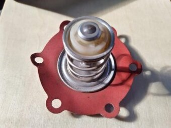 Prodám novou, starou originální membránu