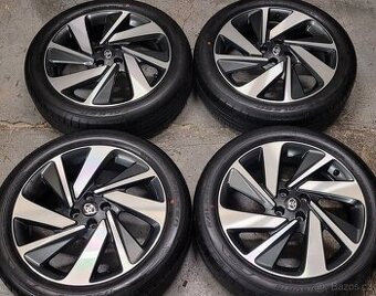 TOYOTA Aygo X, 18' alu disky, letní set, nové