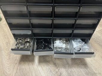 Mix doplňků pro výrobu obojků/vodítek