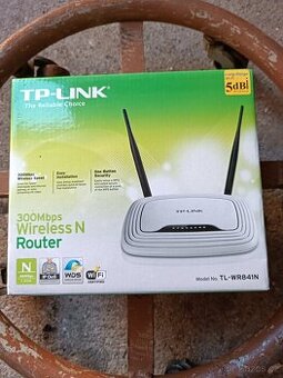 Bezdrátový router TP-Link TL-WR841N.