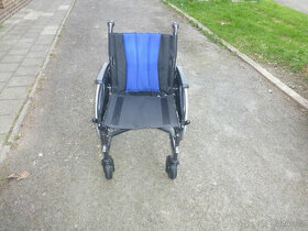 Invalidní vozík ruční