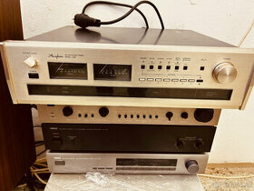 ACCUPHASE T-106 high end tuner
