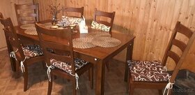 Jídelní stůl a židle - 1