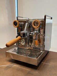 Pákový kávovar Rocket Espresso Mozzafiato Cronometro V