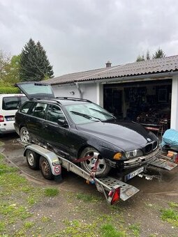 BMW e39 525i touring