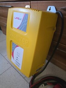 Nabíječka trakčních baterií 48V 115 A na 400V SLEVA