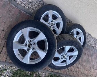 Kola 5x114.3 17 s letním pneu 215/60 R17
