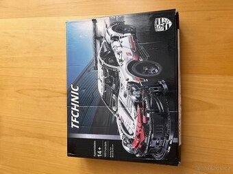 Replika LEGO Technic Porsche 911 RSR (Lepin)