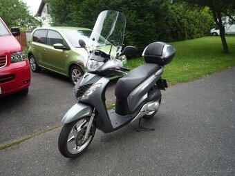 Honda SH 125i r.v. 2012
