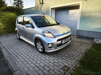 Daihatsu sirion 1,3i 64 kw