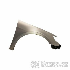 Pravý blatník stříbrná metalíza LR7L VW Passat CC r.v. 2010