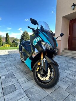 Yamaha T-Max Dx 530 akrapovic