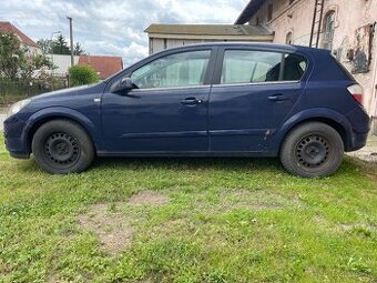 Opel Astra H 1.6i 77kW Rok 2005 Náhradní díly