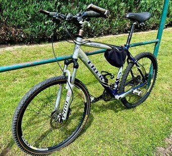 Horské kolo TREK 4900 Alpha / Deore LX / RockShox / rám L