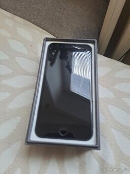 iPhone 8 Plus