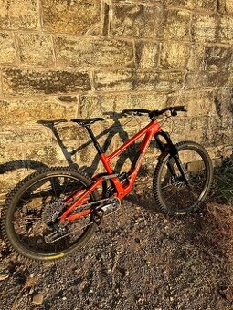 Celoodružené horské kolo Specialized Enduro M (S3)