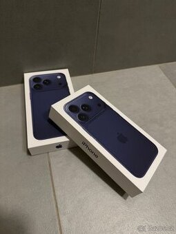 Apple iPhone 17 Pro 256GB modrý