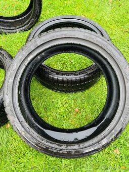 Zimní pneu 225/40 R19 pneumatiky