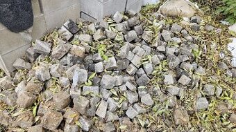 žulové kameny, žulové obrubníky, žulové kostky