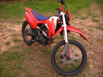 pitbike 250 extremeride motorka  125 monster,YCF