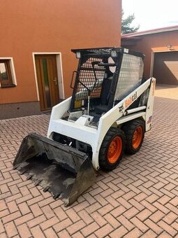 Smykový nakladač Bobcat 543