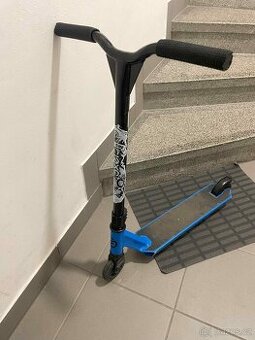 Dětská freestyle koloběžka