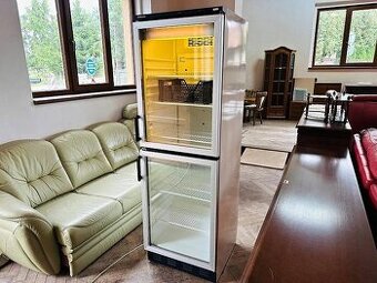 943 Prosklená lednice chladnice vitrína ELECTROLUX ERB 3541