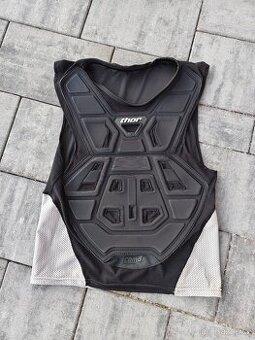 hrudní chránič THOR