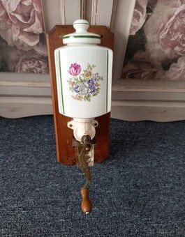 Starožitný mlýnek na kávu Porkert