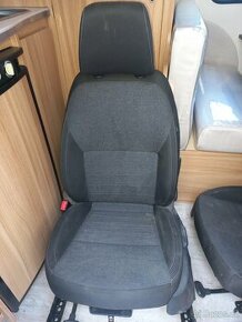 Škoda Octavia 3 - přední sedadla