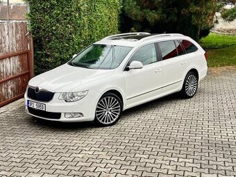 Škoda Superb 2,0 TDi L&K DSG PANORAMA  / 2013