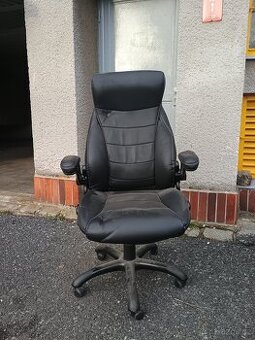 Kancelářské křeslo