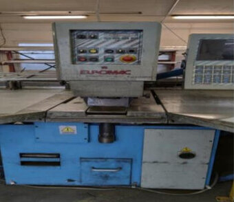 Vysekávací stroje CX 1000/30 CNC