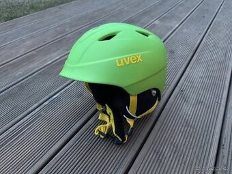 Zelená dětská helma Uvex 52-54