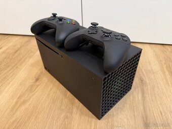 XBOX SERIES X 1 TB - hry, sluchátka, batoh, ovladače