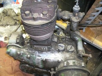 motor NSU 501 + díly různé