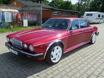 Jaguar XJ 6 4.2 i 151 kW - 1