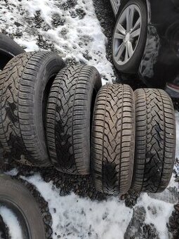Prodám celoroční pneu 195/65/15 Barum Quartaris 91H