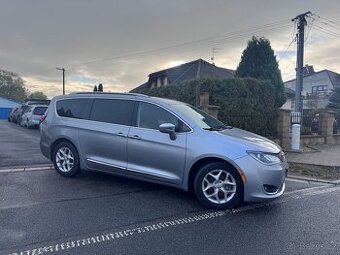 Chrysler Pacifica 3,6 RU Panorama Limited 2020 TOP