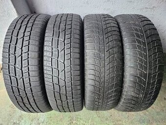 Sada zimních pneu Continental / Bridgestone 215/65 R17