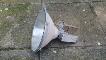 Industriální svítidlo / lampa