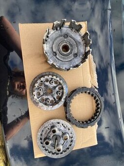 Spojka Yamaha dt 125