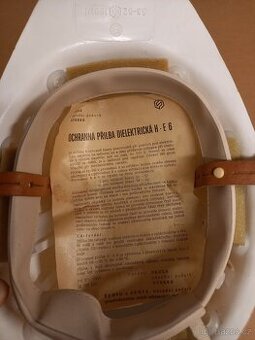 OKULA NÝRSKO NOVÁ retro ČSSR pracovní přilba