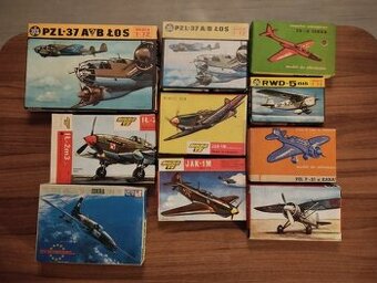 Modely letadel , Jak 1,Il-2,TS 11 aj,plastové stavebnice.