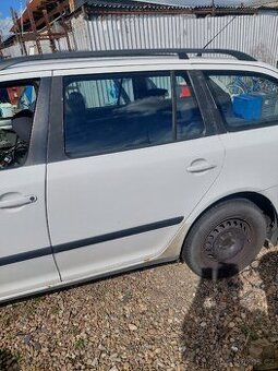 Škoda Octavia II kombi dveře levé/pravé zadní