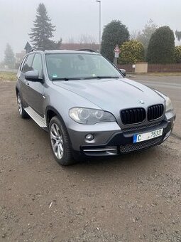 BMW X5 3.0d - TOP STAV