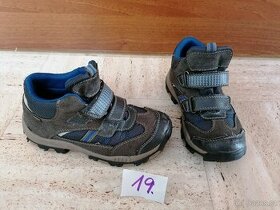Kotníkové boty, velikost 31