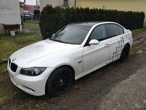 BMW 318i AT Louis Vuitton Edition, VÝMĚNA